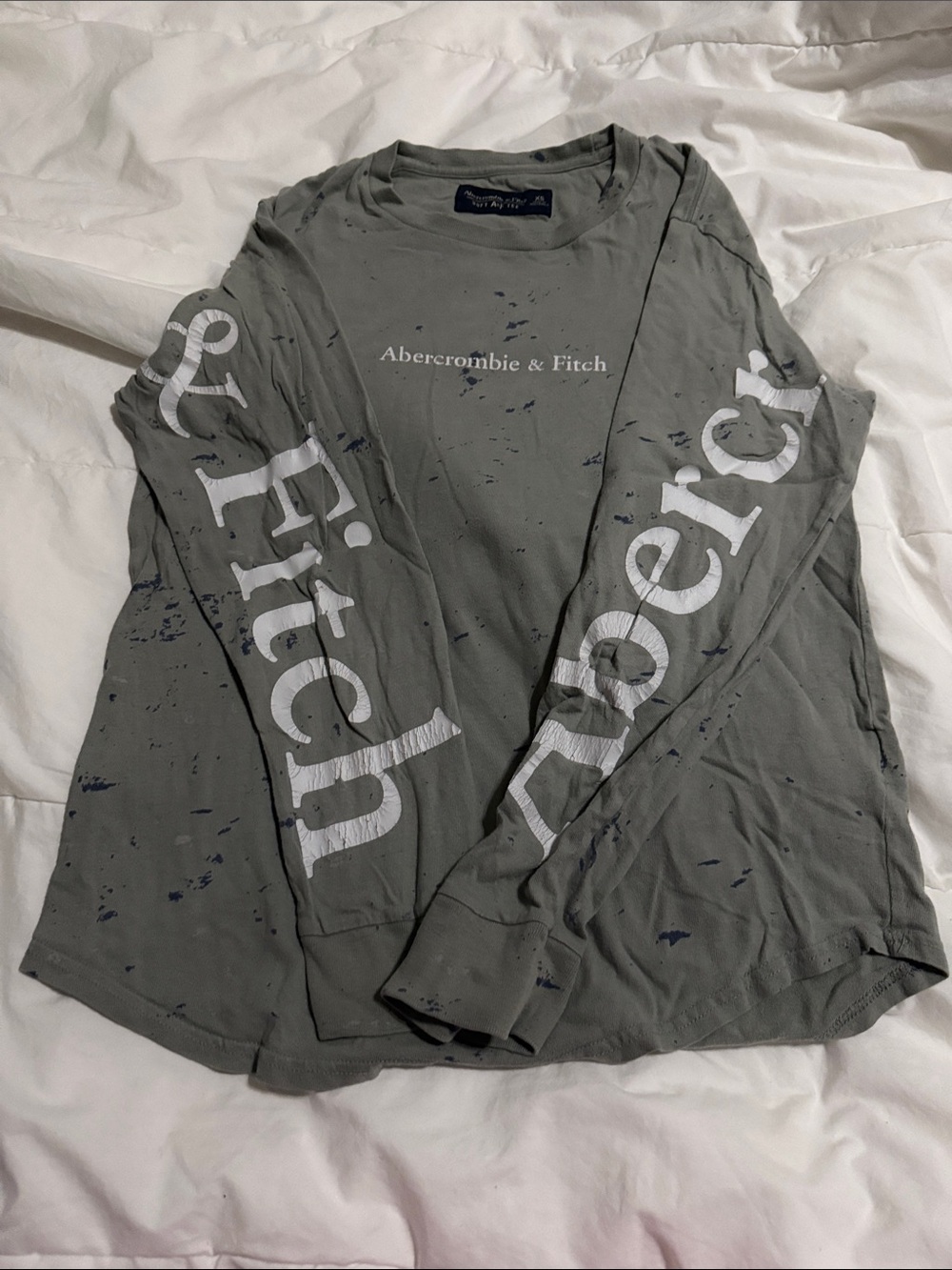 Abercrombie & Fitch Men's Long Sleeve Logo Tee — Gray with White Print